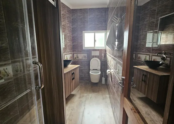 Jp Self Catering *