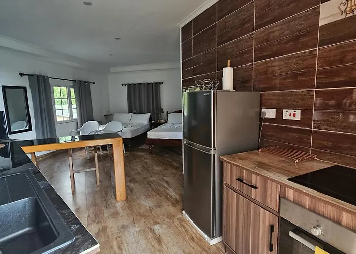 Jp Self Catering *